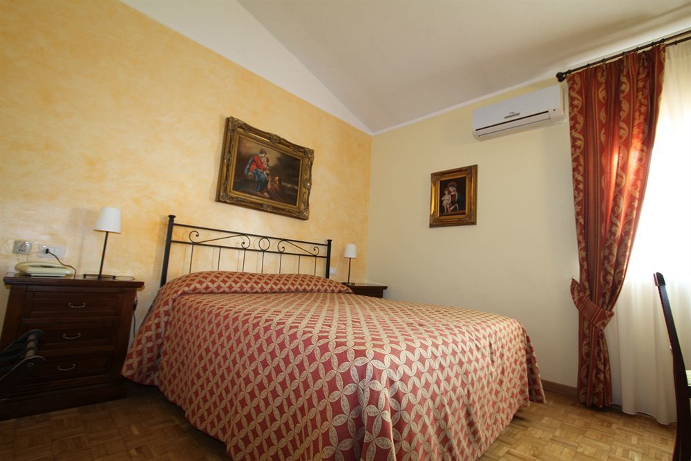 La Vecchia Fattoria Hotel Loreto Exterior foto