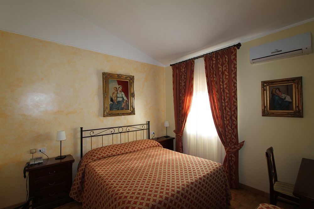 La Vecchia Fattoria Hotel Loreto Exterior foto